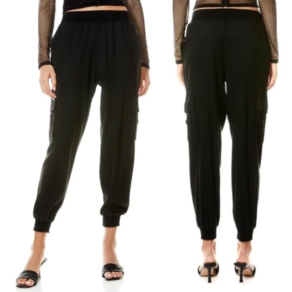 Alice + Olivia‘Dede’ Black Smocked Waistband Slinky Twill Cargo Jogger Pants
